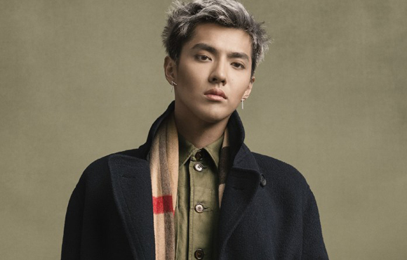 Burberry打造The Kris Wu Edit造型特辑，又是一波吴亦凡迷妹刷屏