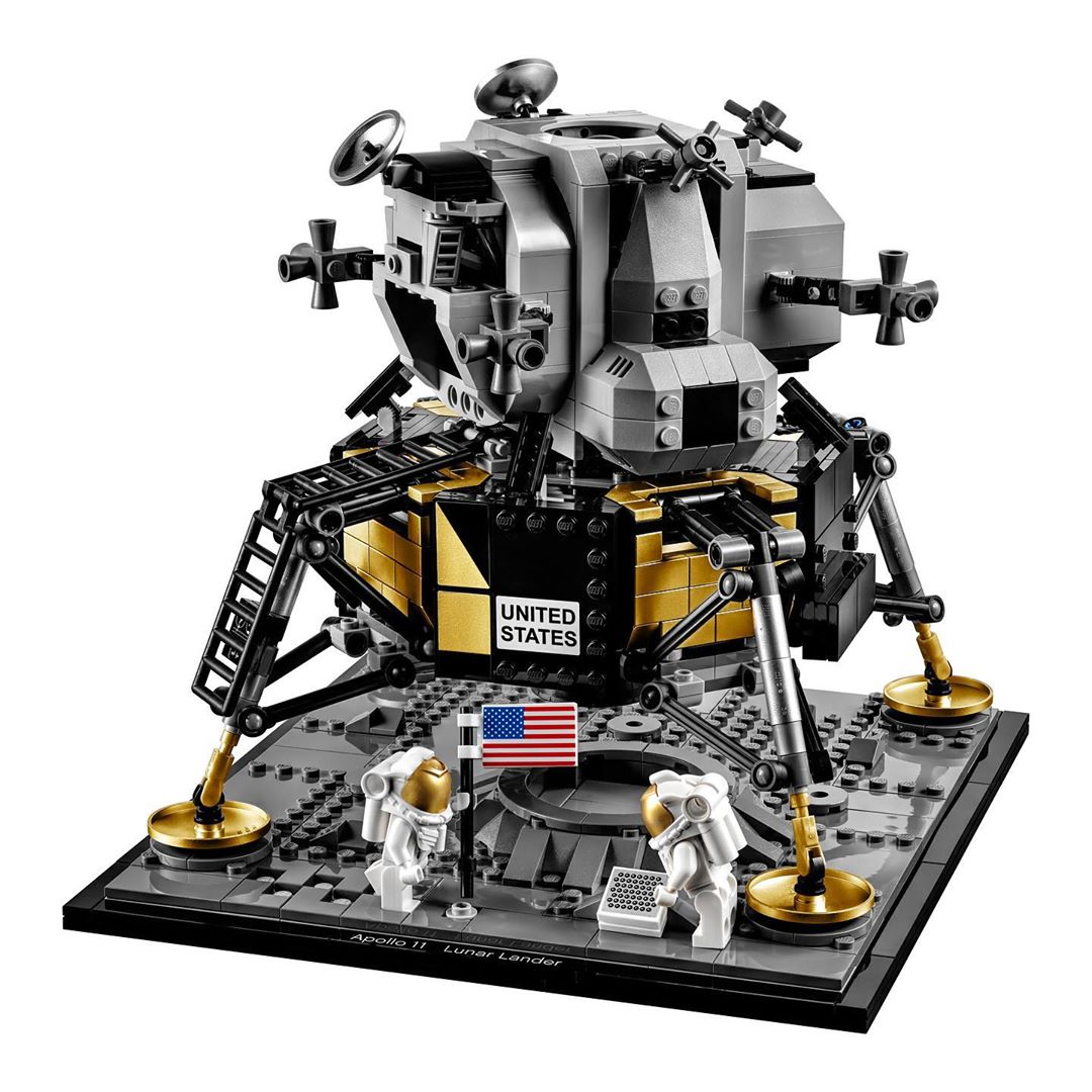乐高推超还原阿波罗11号登月舱!